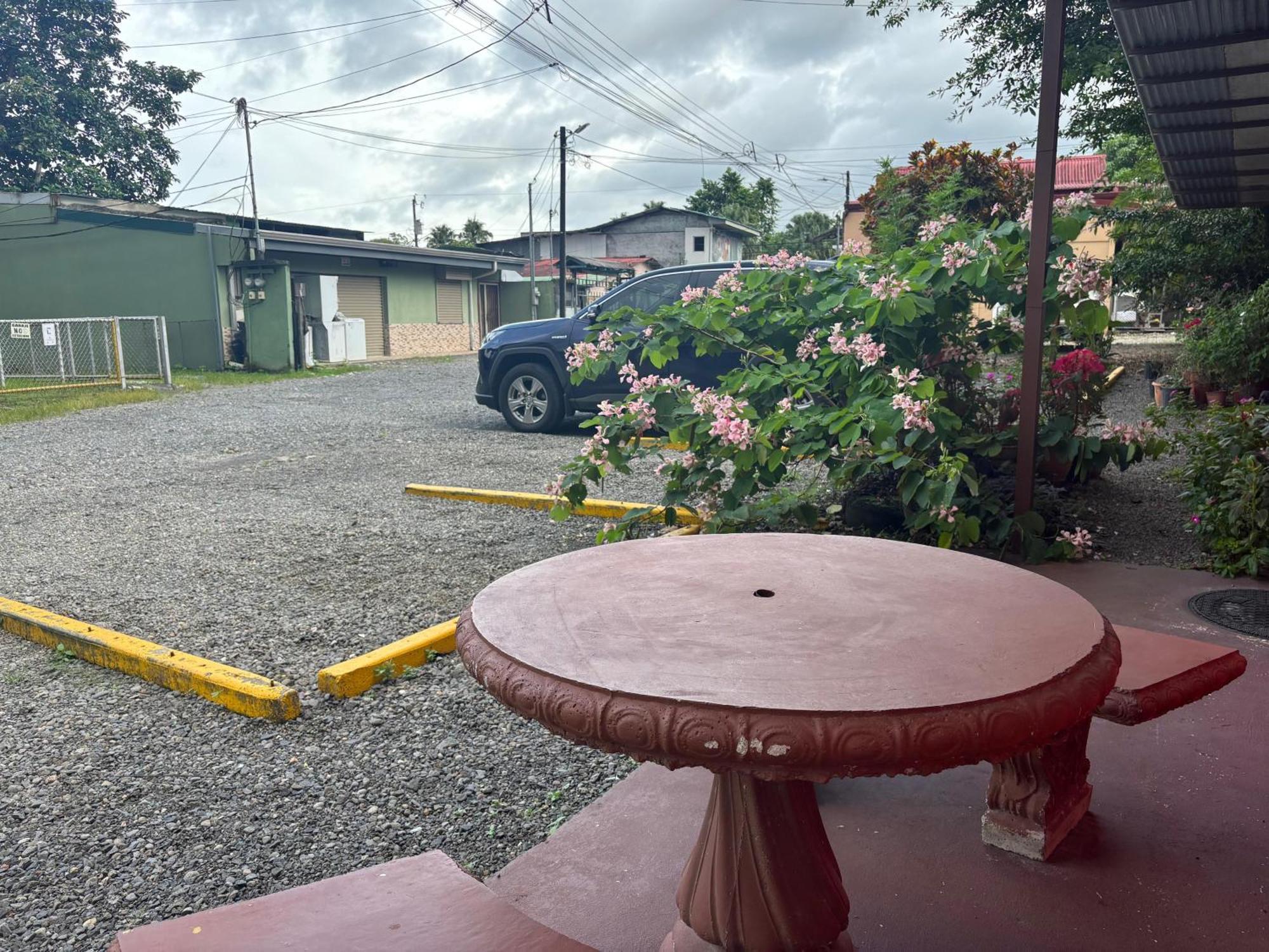 Pura Vida Aparment - Downtown La Fortuna Bagian luar foto